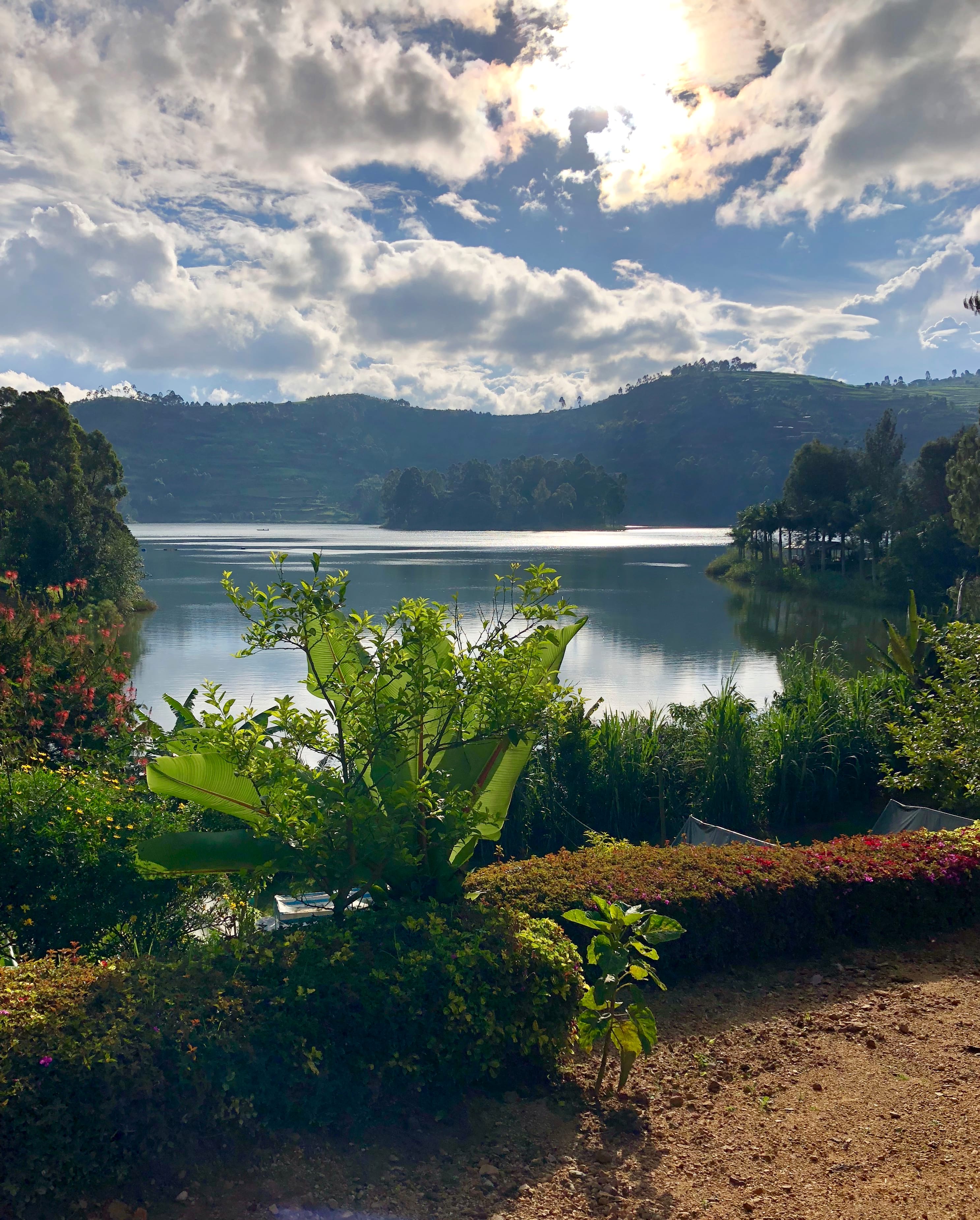 lake bunyonyi