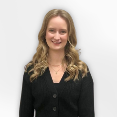 Photo of Sarah Hollister