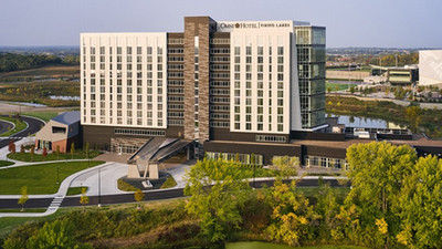 Omni Viking Lakes Hotel